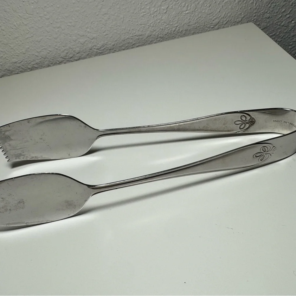 Reed & Barton Ribbon Silver Salad Serving Tongs